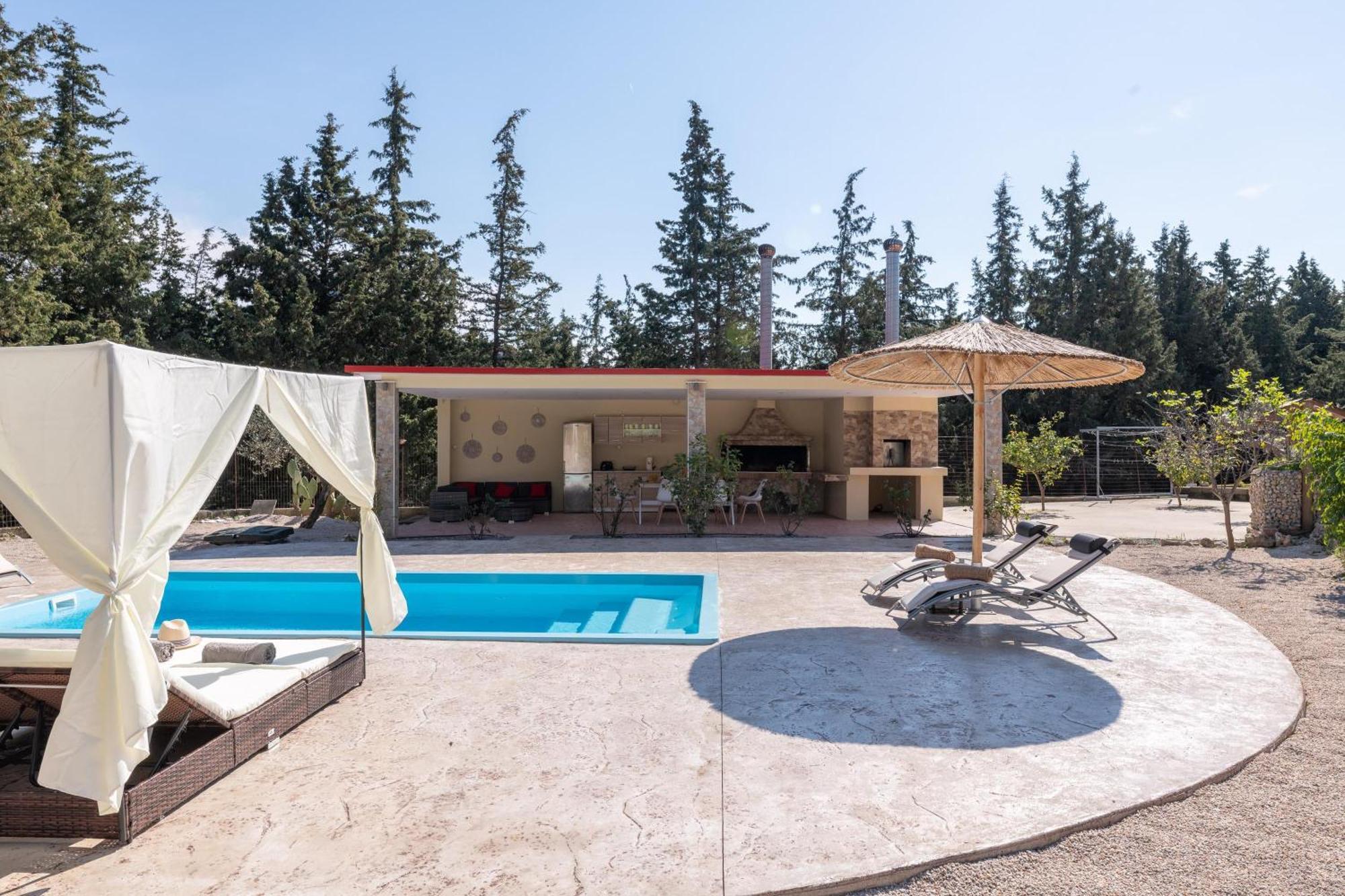 Physis Luxury Villa